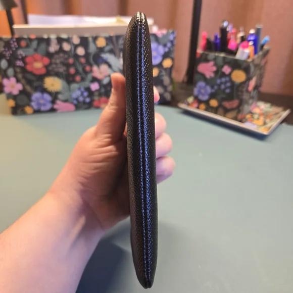 COACH NWT Corner Zip Wristlet Black - Picture 5 of 10